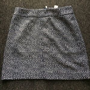 H&M blue and white pattern skirt